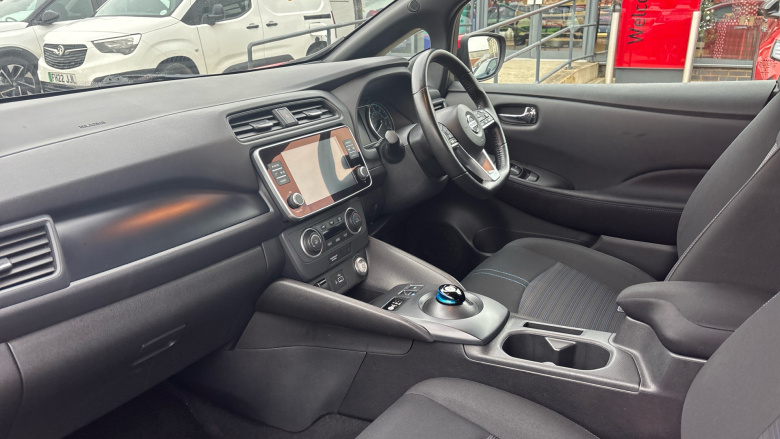 Nissan LEAF 110kW Acenta 40kWh 5dr Auto [6.6kw Charger] Electric Hatchback